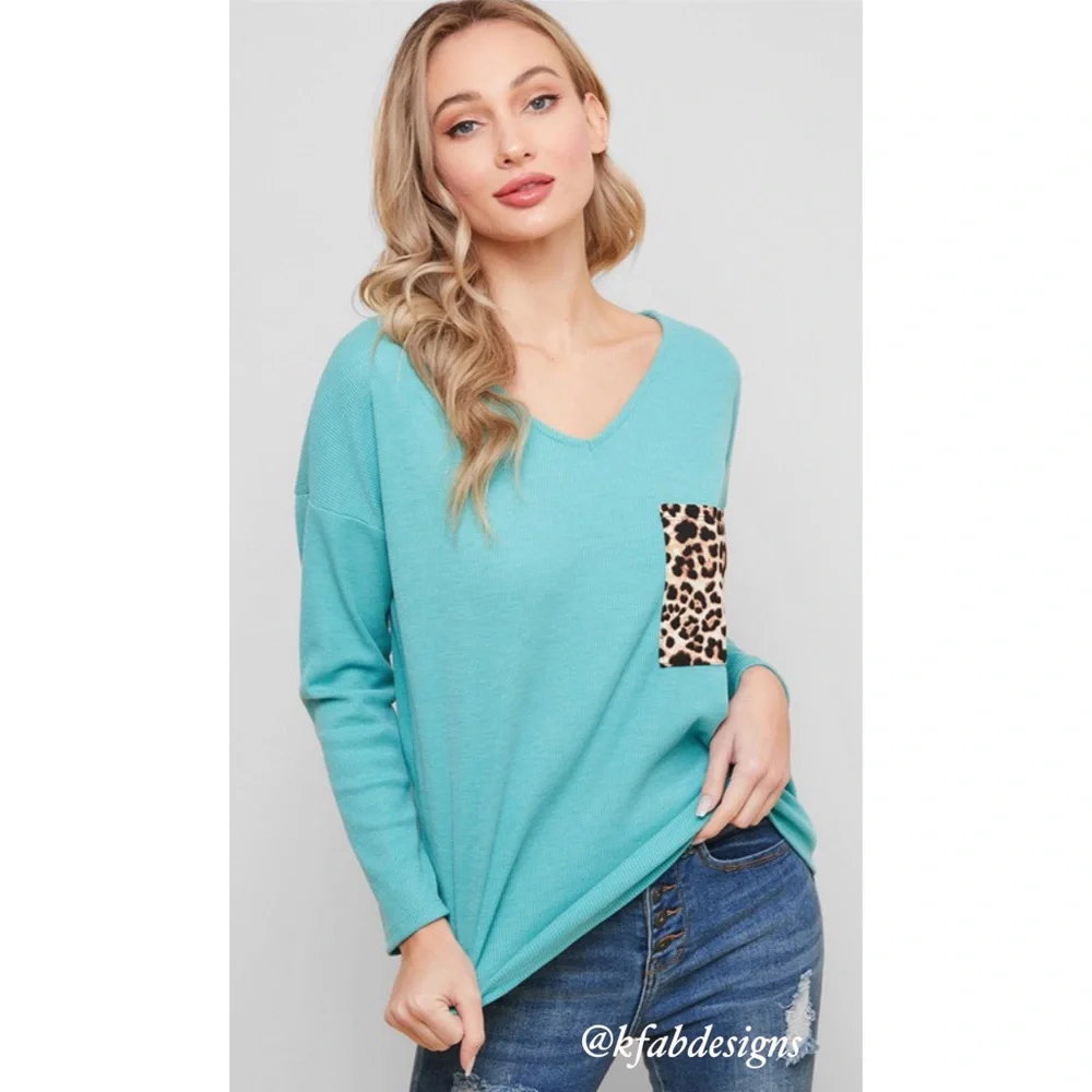 LAST 1! Neck Beautiful Mint Soft Animal Print Detail Criss Cross Back Top! - Picture 4 of 5